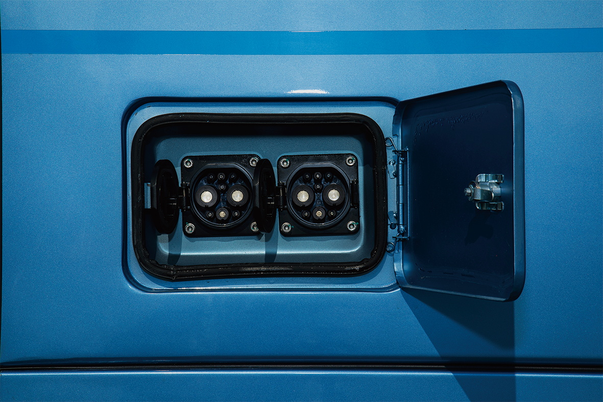 King Long Bus with Roof Mounted AC