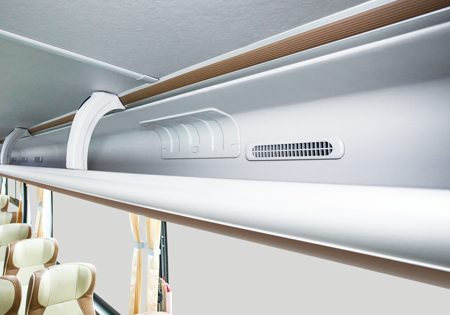 Luxury Coach with Well Designed Luggage Rack